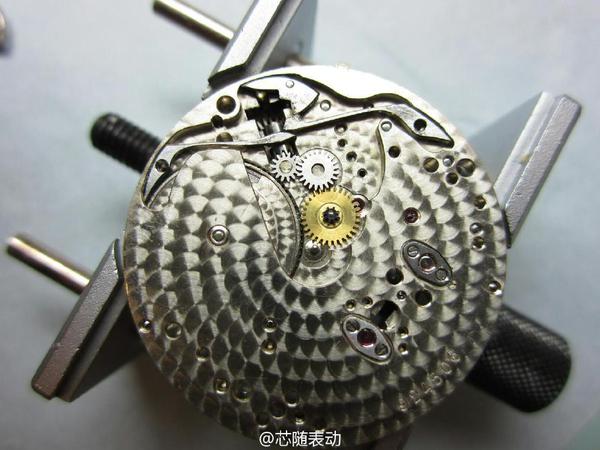 万国保修官方维修（万国清理灰尘）
